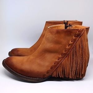 Circle G Handcrafted Fringe Ankle Boots, Size 8.5‎